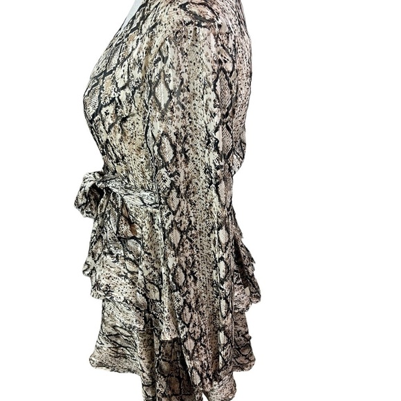 Do+Be Long Sleeve Surplice V Neck Snakeskin Print Ruffle Skirt Mini Dress NWT - Picture 11 of 16
